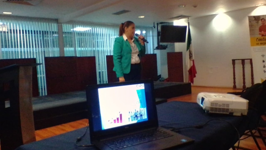 En la conferencia 